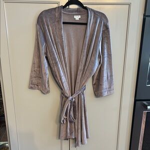 Splendid taupe super soft robe! L/XL
